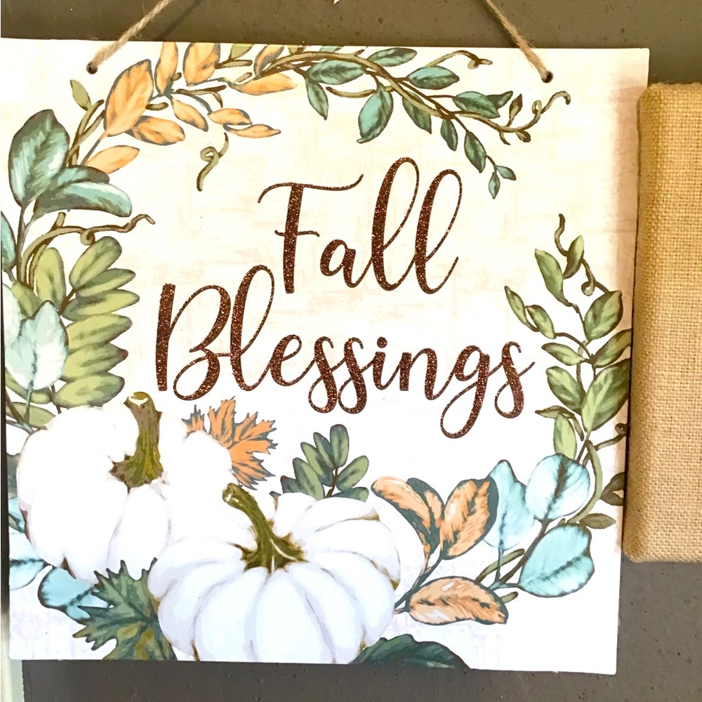 Fall door hanger 11x11” lightweight ready to hang nonsmoking home NWOT